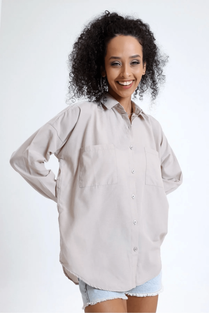 Kadın Bej Cepli Oversize Uzun Basic Poplin Gömlek Kadın Bej Cepli Oversize Uzun Basic Poplin Gömlek
